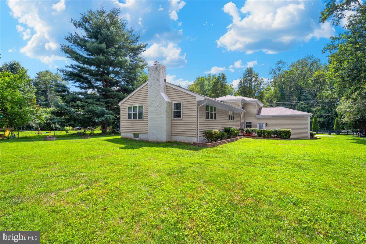 DEBUSK - Residential Lease