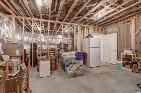 listing image 44