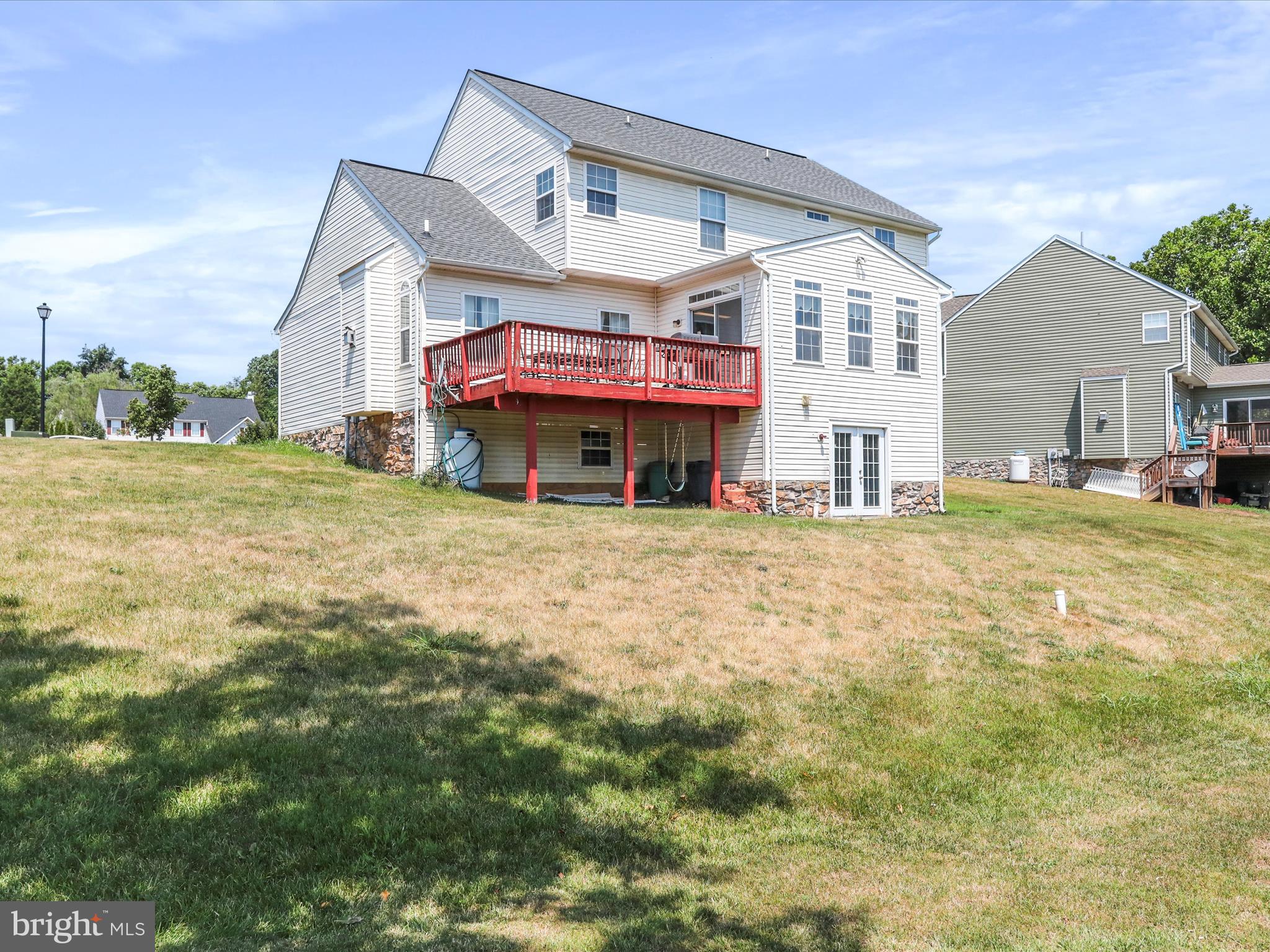 LOCUST HILL - Residential