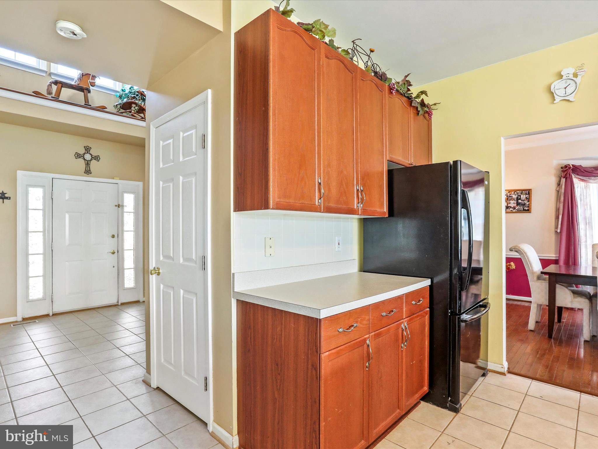 LOCUST HILL - Residential