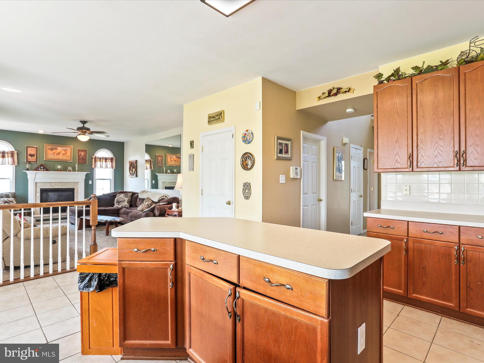 LOCUST HILL - Residential