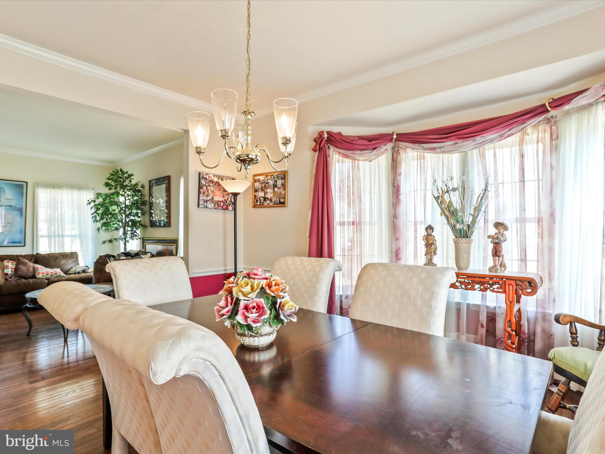 LOCUST HILL - Residential