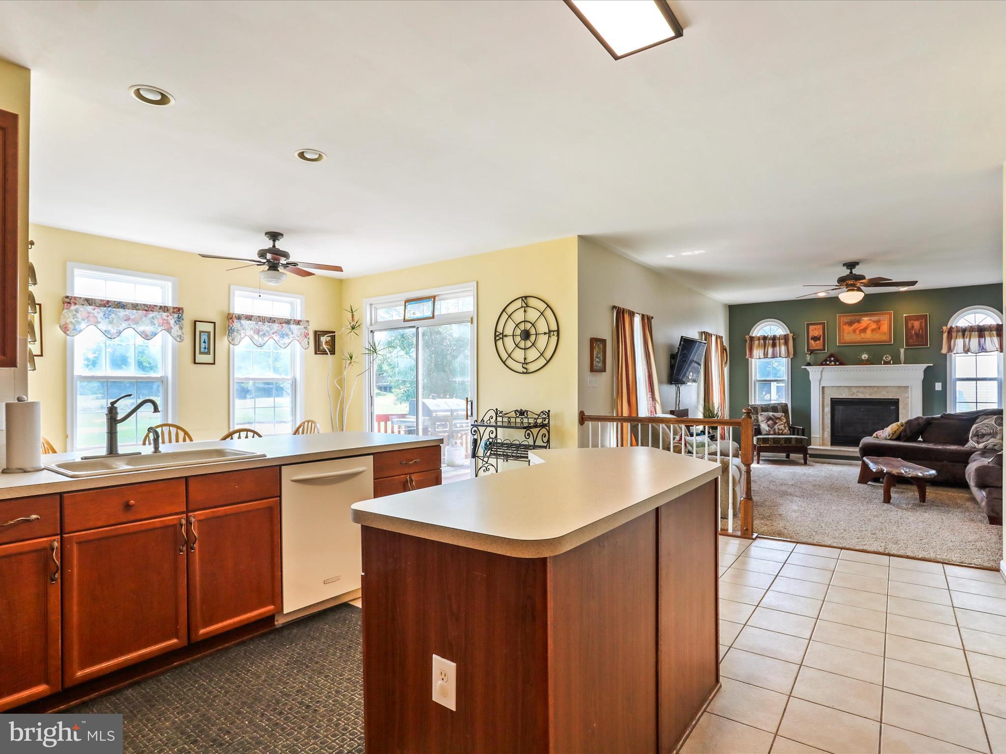 LOCUST HILL - Residential