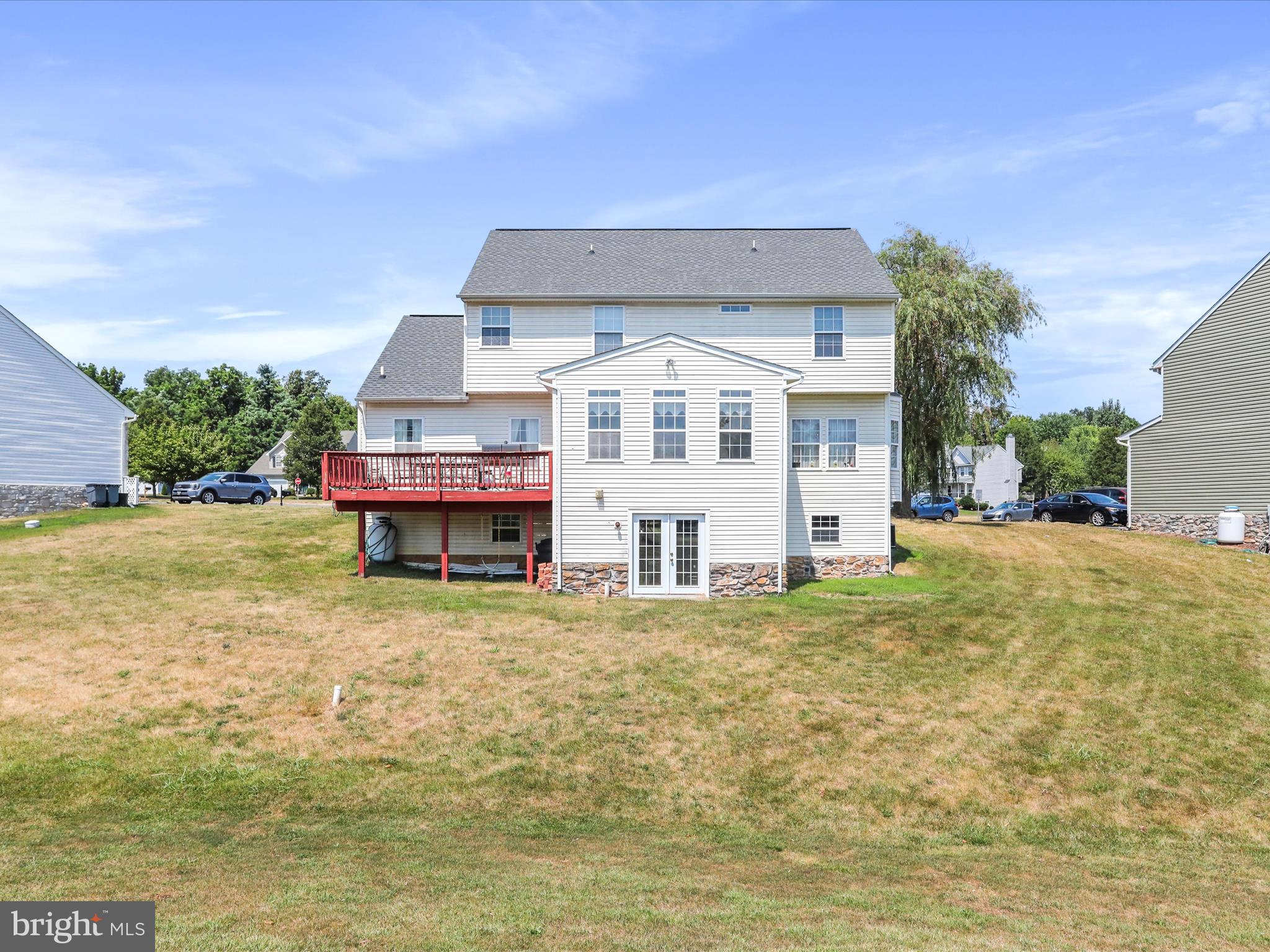 LOCUST HILL - Residential