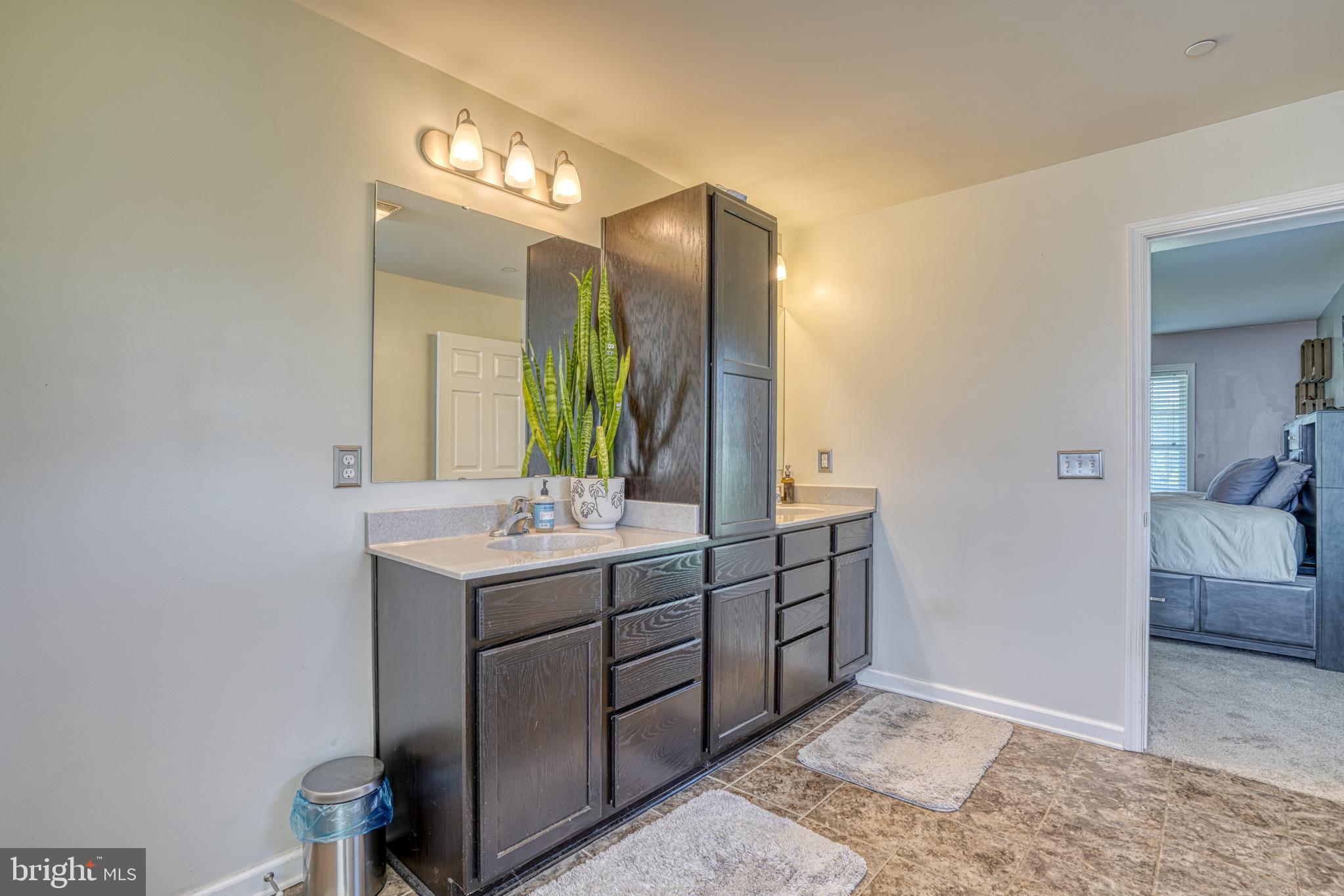 MCSHELL GLENN - Residential