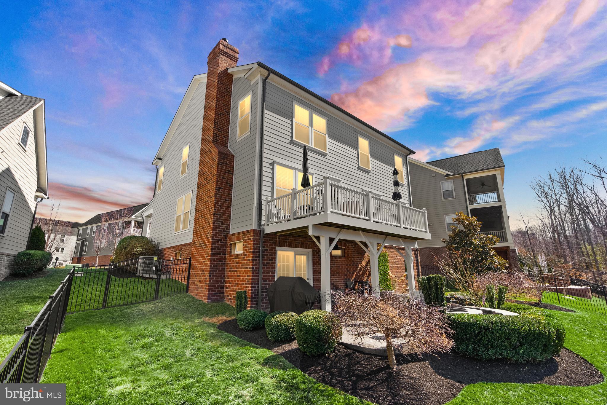 POTOMAC SHORES - Residential