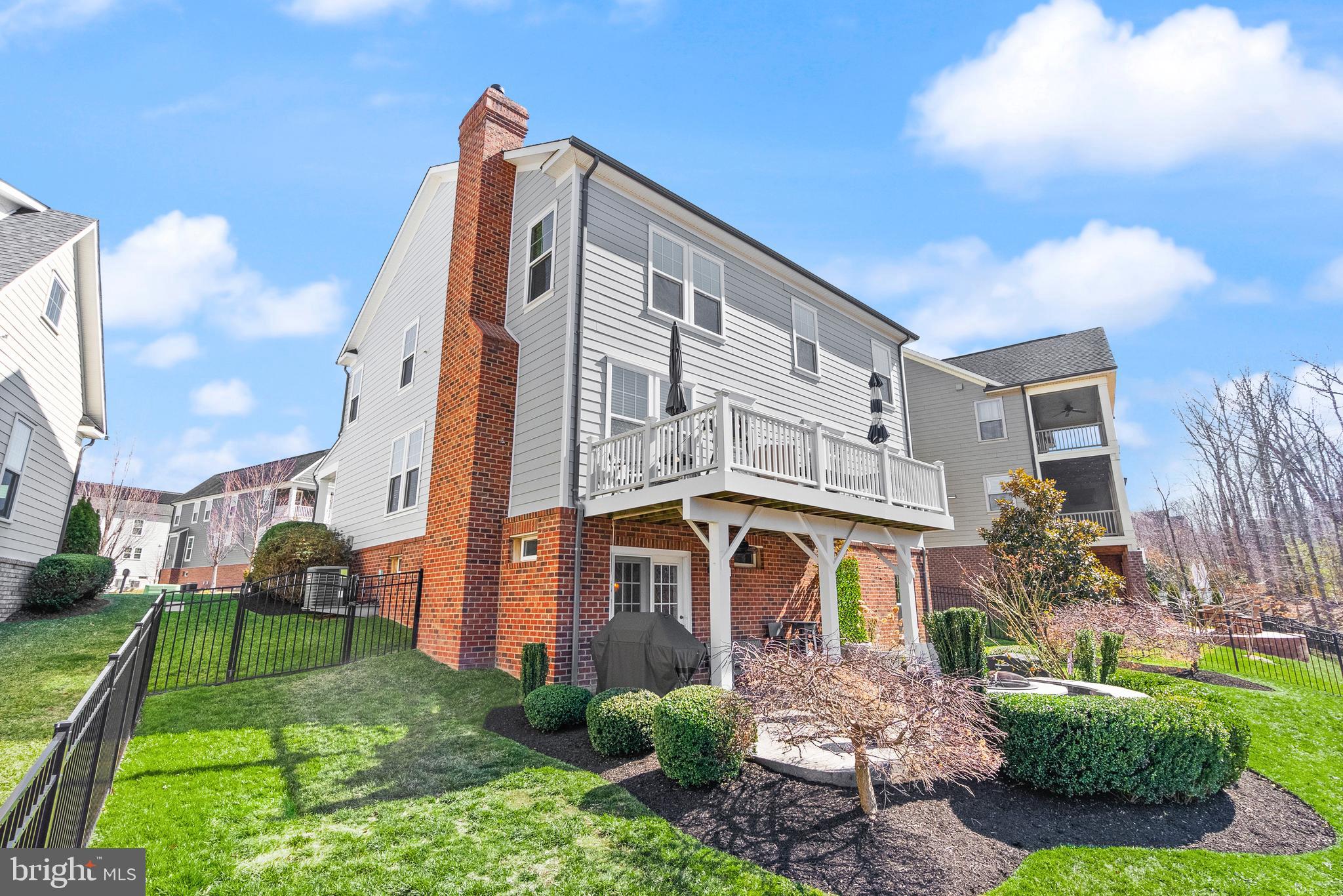 POTOMAC SHORES - Residential