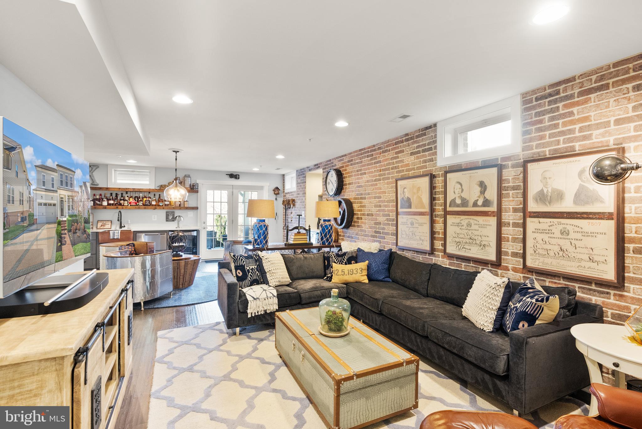 POTOMAC SHORES - Residential