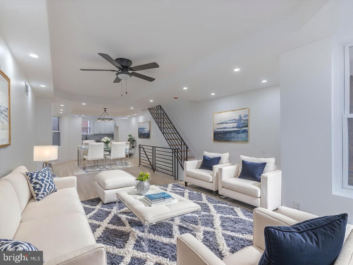 WEST OAK LANE - Residential