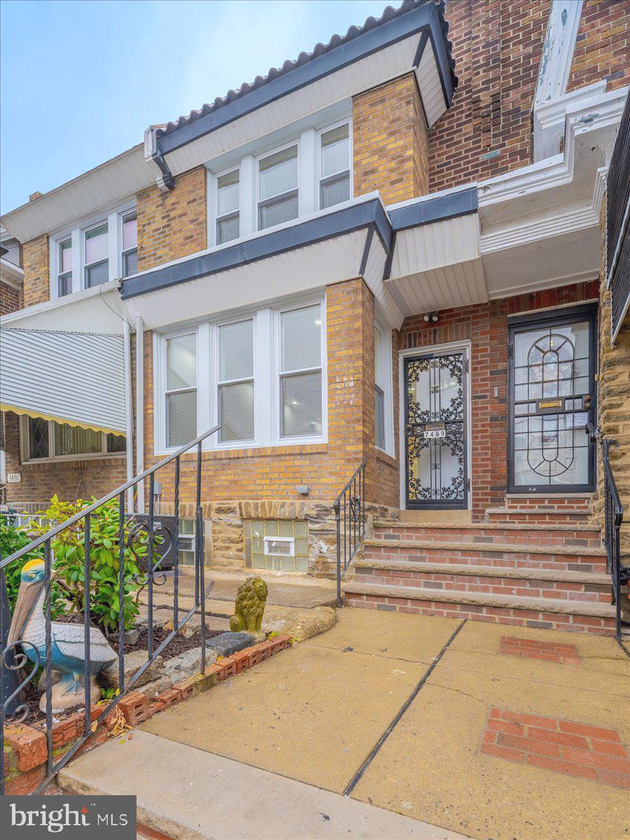 WEST OAK LANE - Residential