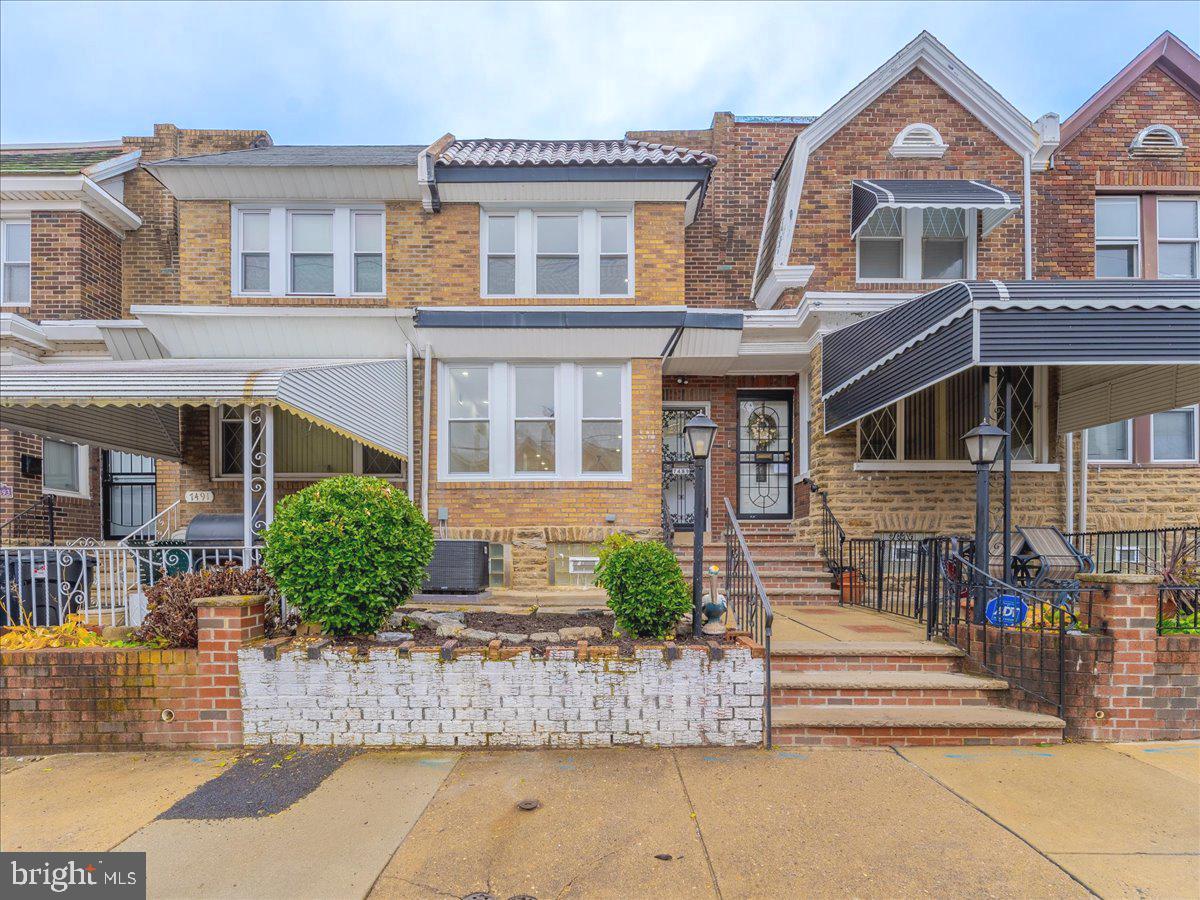 WEST OAK LANE - Residential