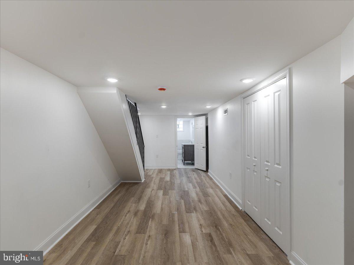 WEST OAK LANE - Residential