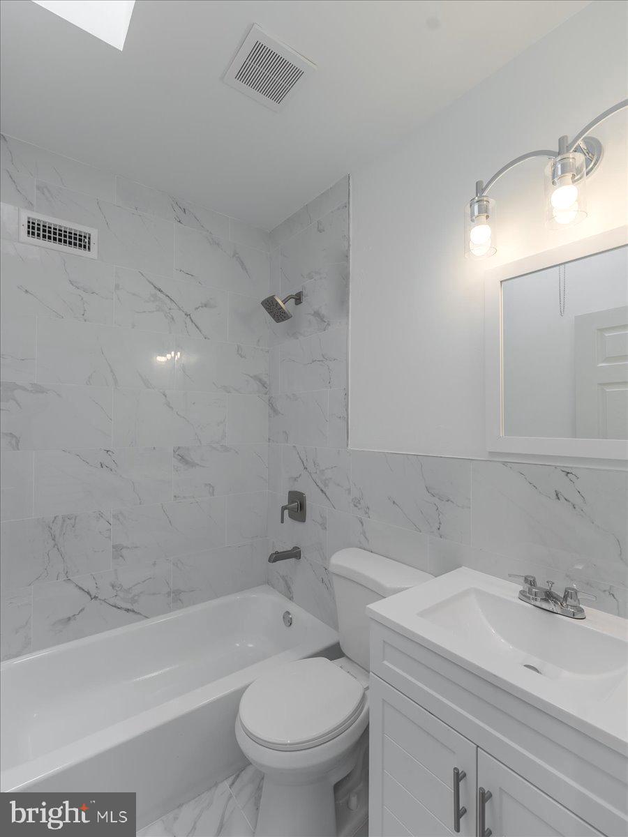 WEST OAK LANE - Residential