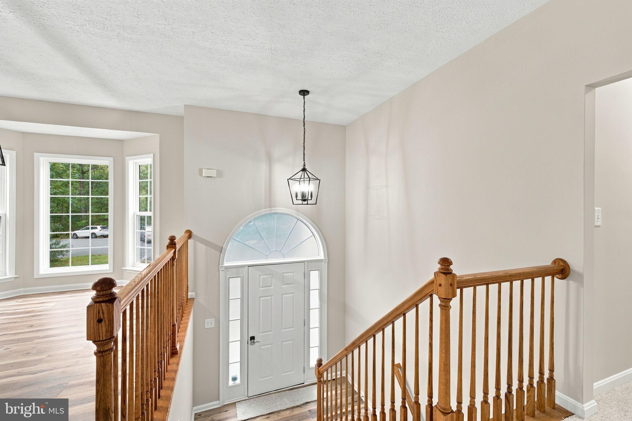 95 ALBERTSON COURT