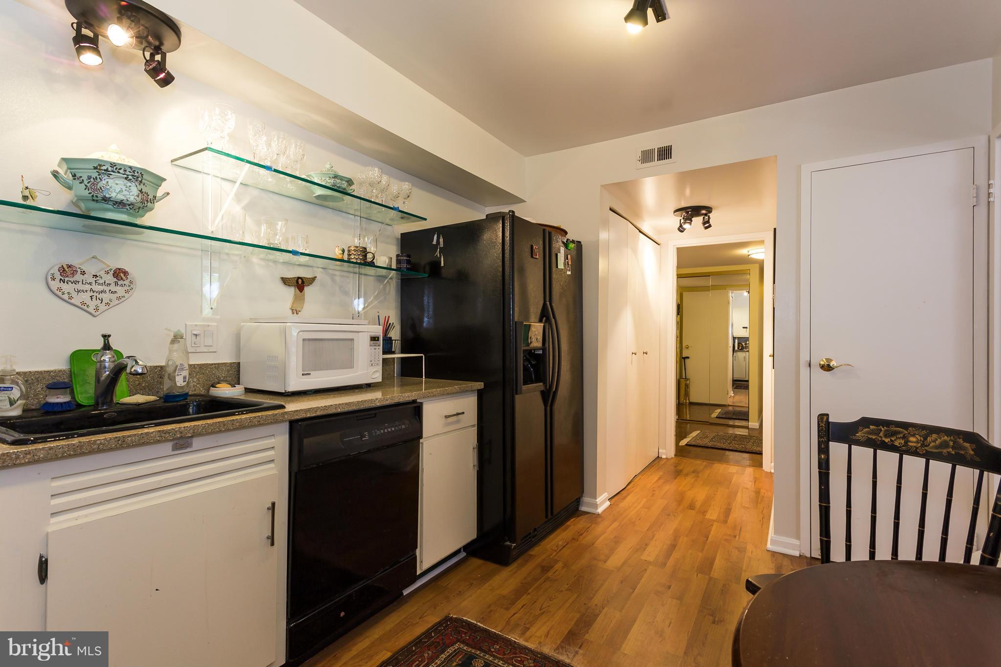 SUMNER VILLAGE - Residential