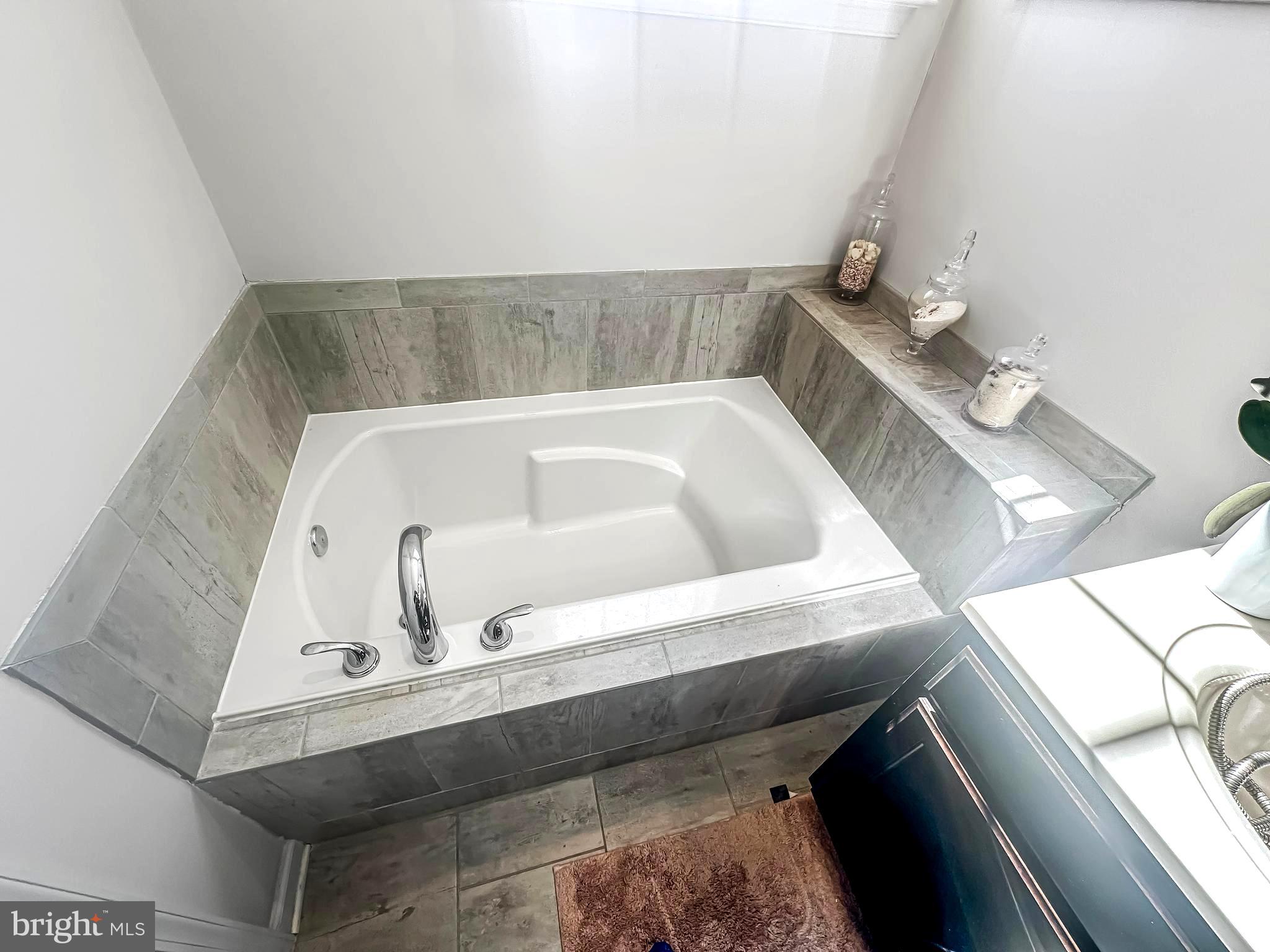 PARKSIDE AT WESTPHALIA - Residential Lease