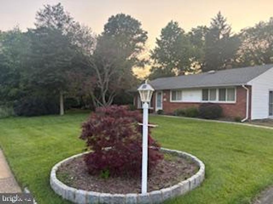 Meticulously kept rancher in desirable Erdenheim (Glenside).  Handicap accessible, including roll in shower in master bathroom.  House features an added family room and gas powered generator.  Three spacious bedrooms and two full bathrooms make this the perfect family home.  The detached garage and attic provide plenty of storage.  Enjoy the quiet streets of Erdenheim, friendly neighbors and the excellent schools.  Don't miss your opportunity to see this beautiful home.