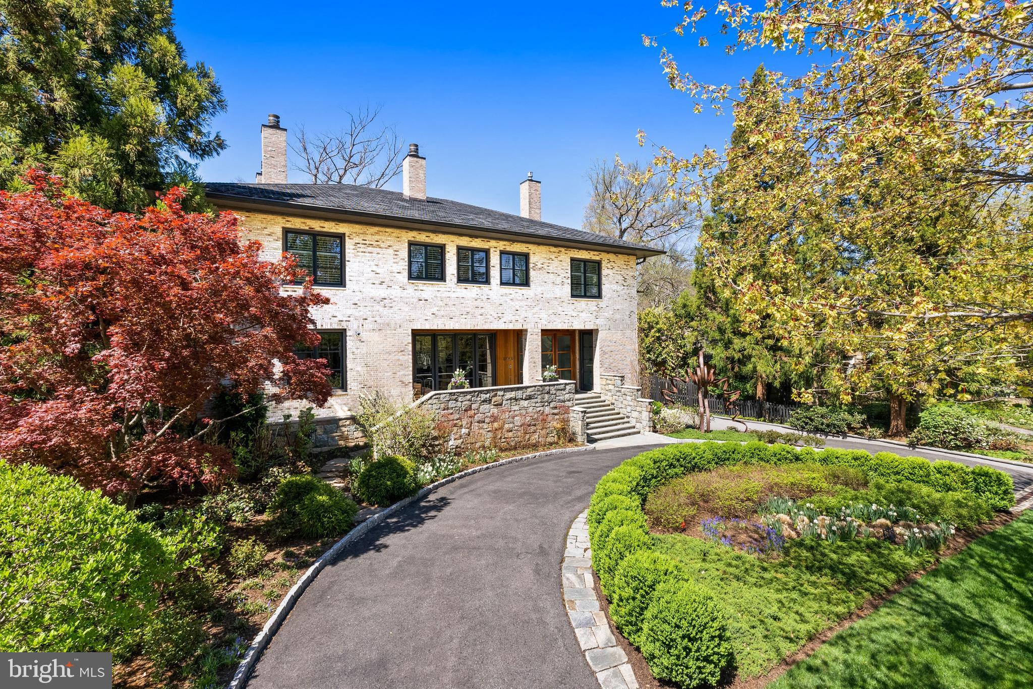 2845 CHESTERFIELD PLACE NW