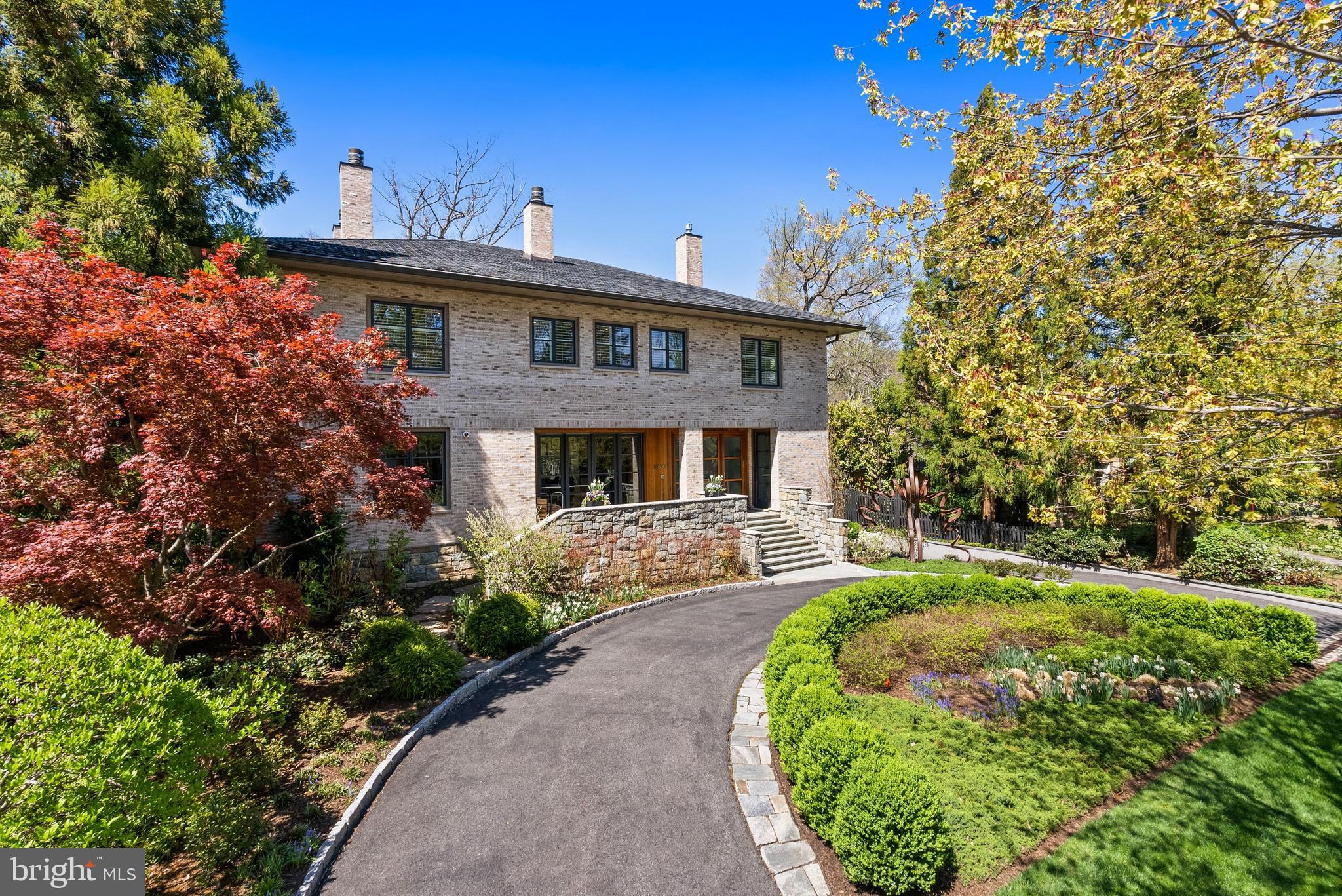 2845 CHESTERFIELD PLACE NW