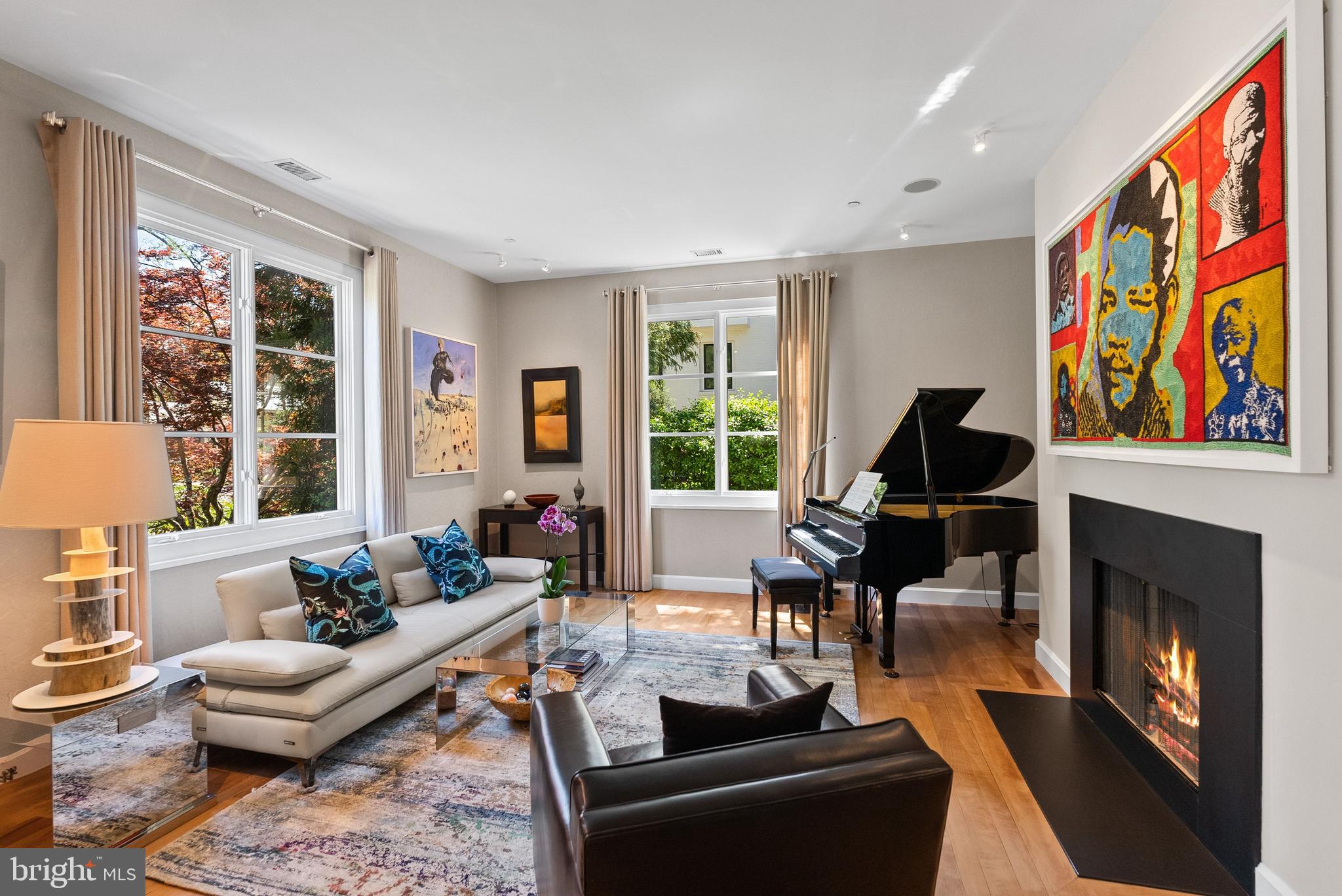 FOREST HILLS - Residential