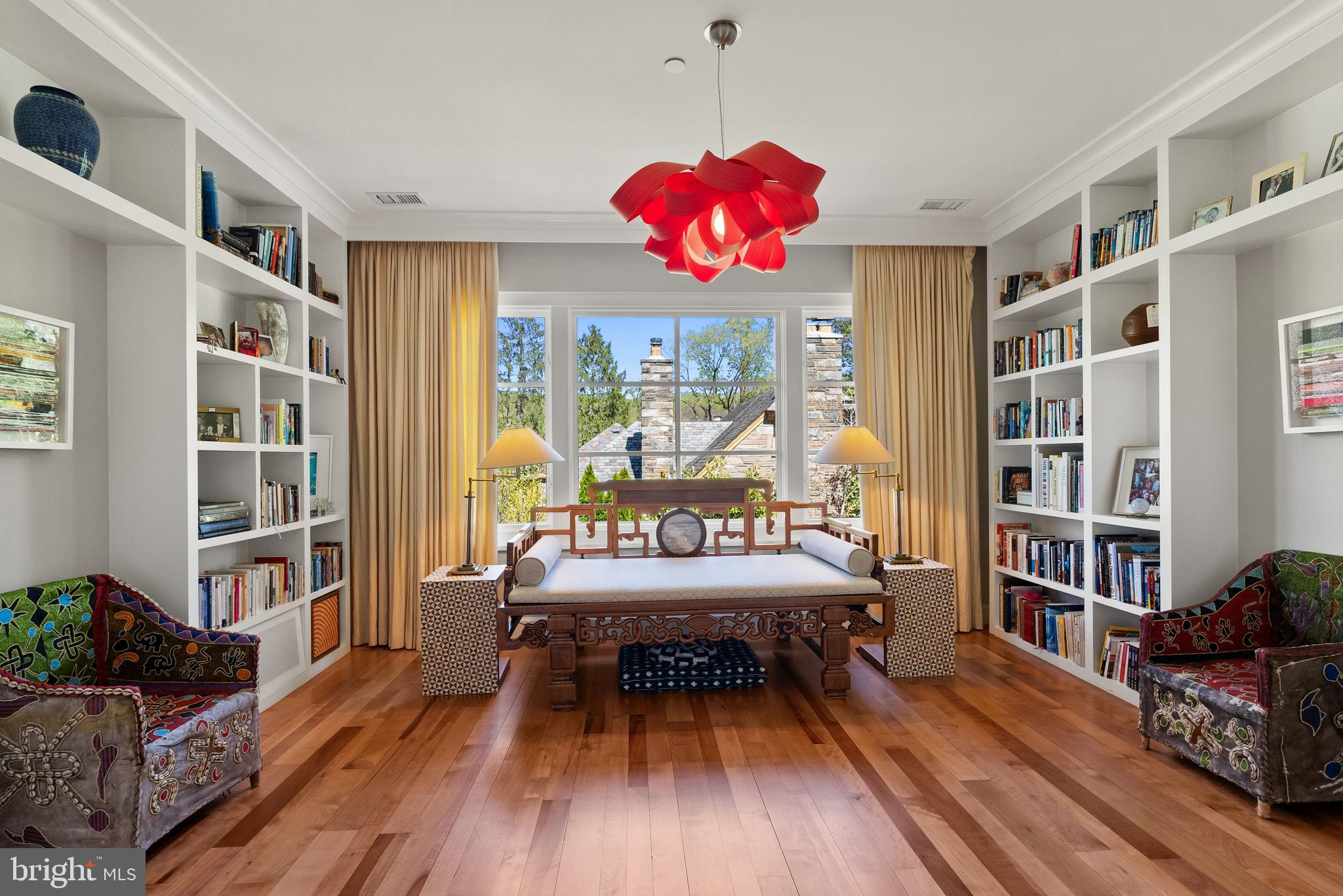 FOREST HILLS - Residential