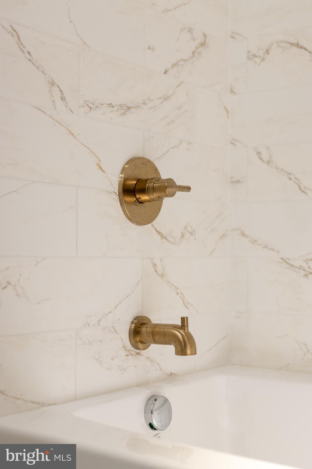 WINFIELD HEIGHTS - Residential