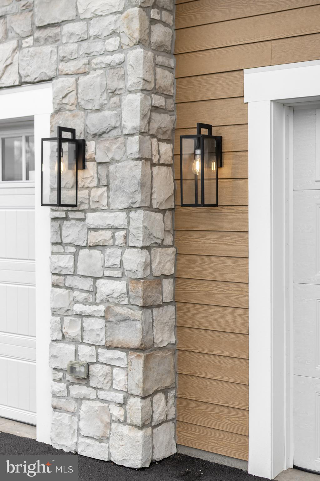 WINFIELD HEIGHTS - Residential