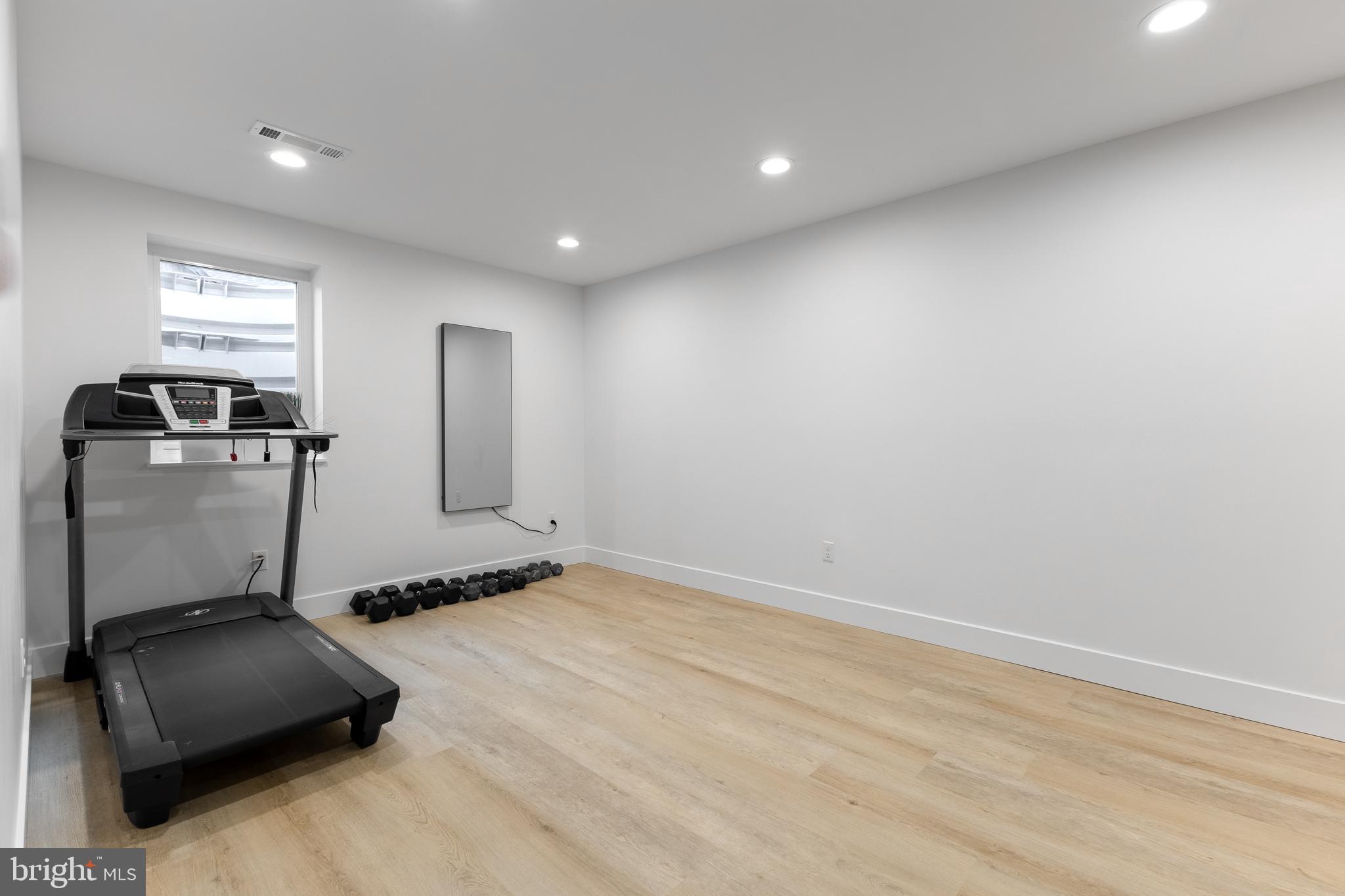 WINFIELD HEIGHTS - Residential