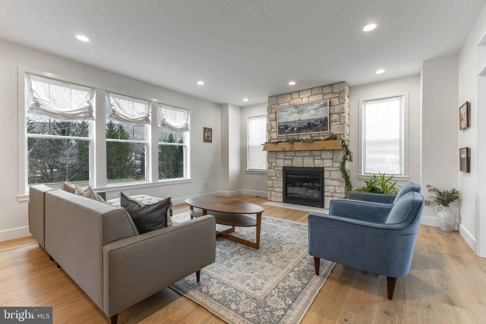 WINFIELD HEIGHTS - Residential