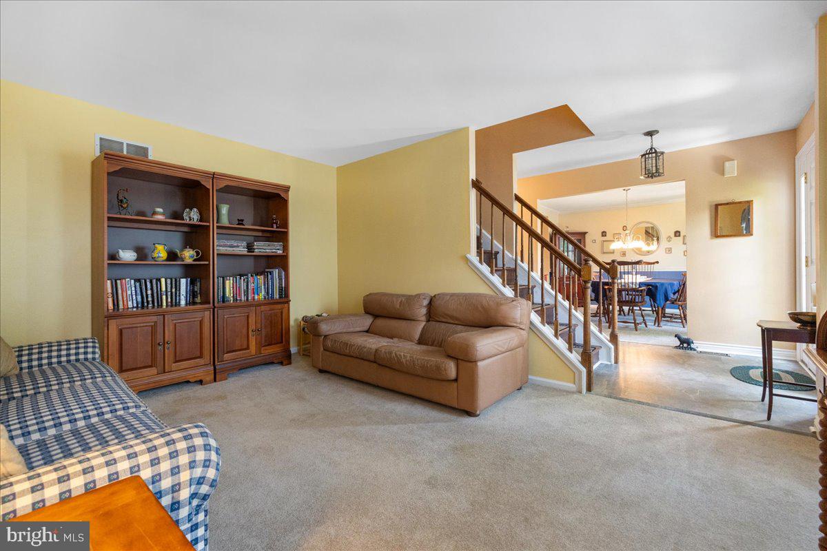 302 FRAZER DRIVE