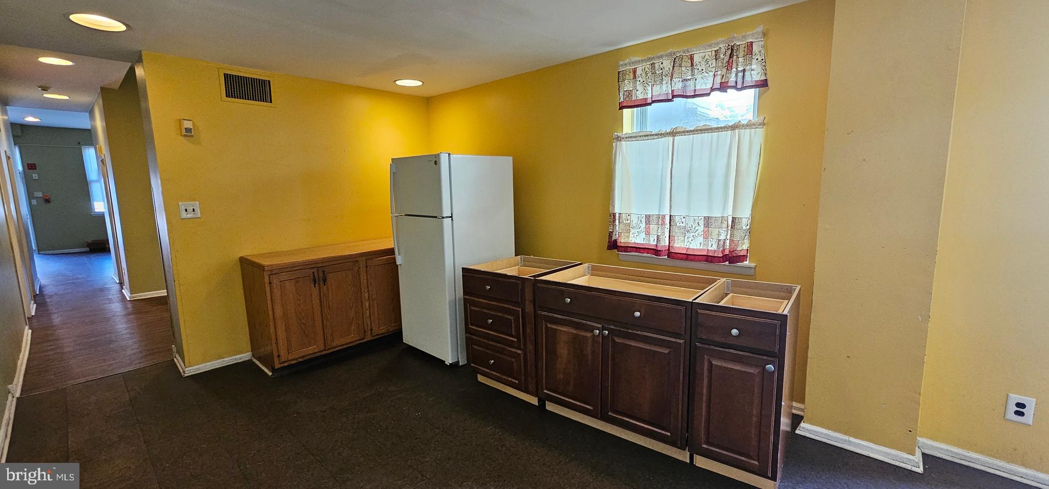 POWELTON VILLAGE - Residential Income