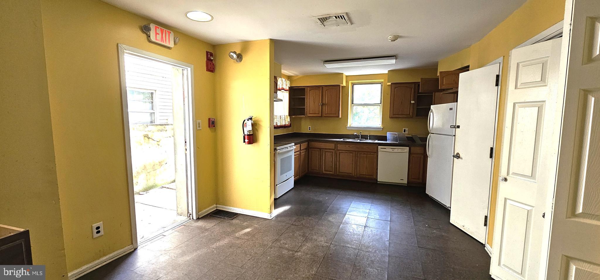 POWELTON VILLAGE - Residential Income