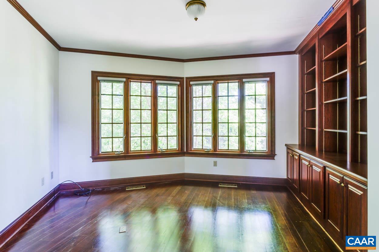 BEAU MONT FARM - Residential