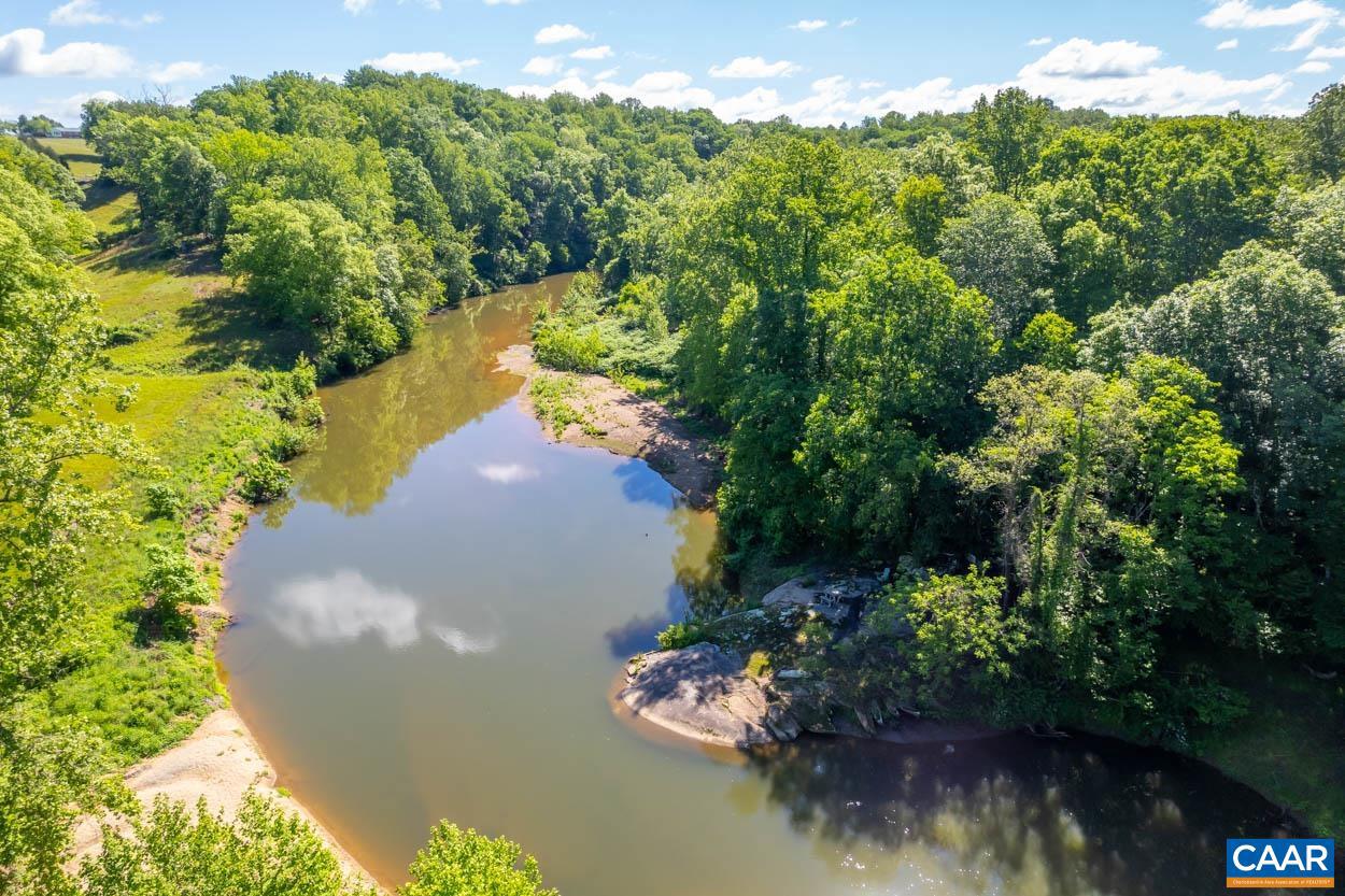BEAU MONT FARM - Residential