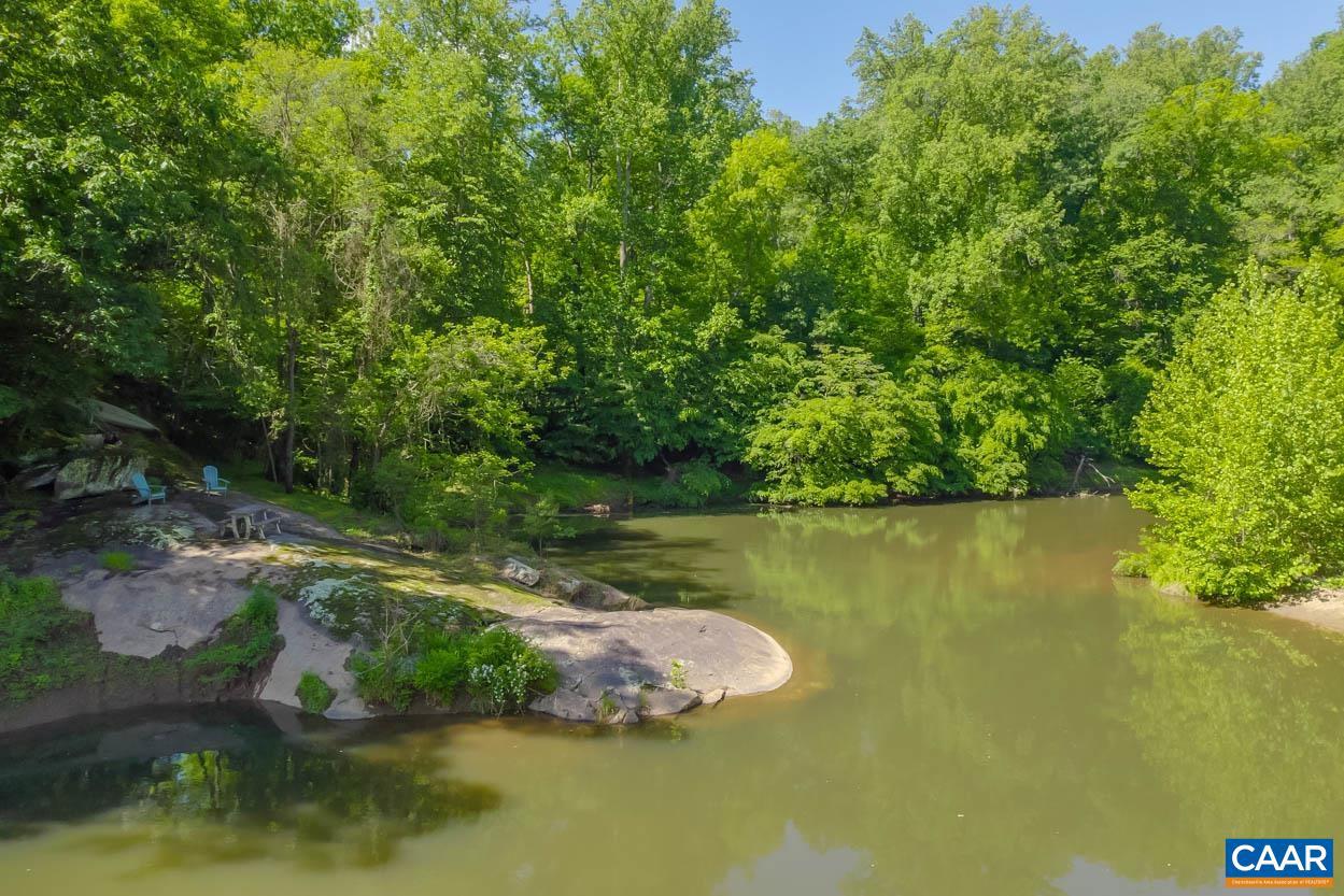 BEAU MONT FARM - Residential