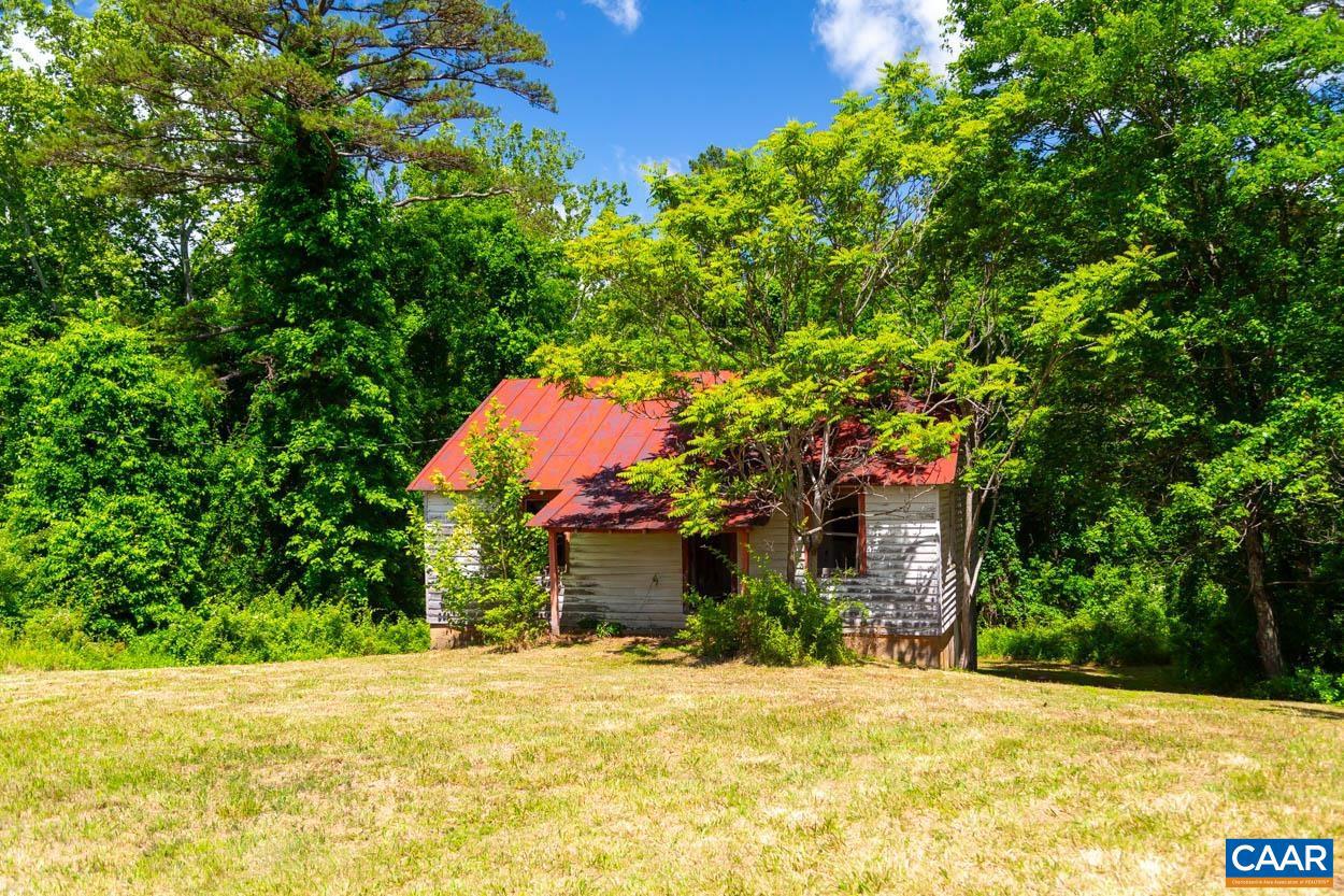 BEAU MONT FARM - Residential
