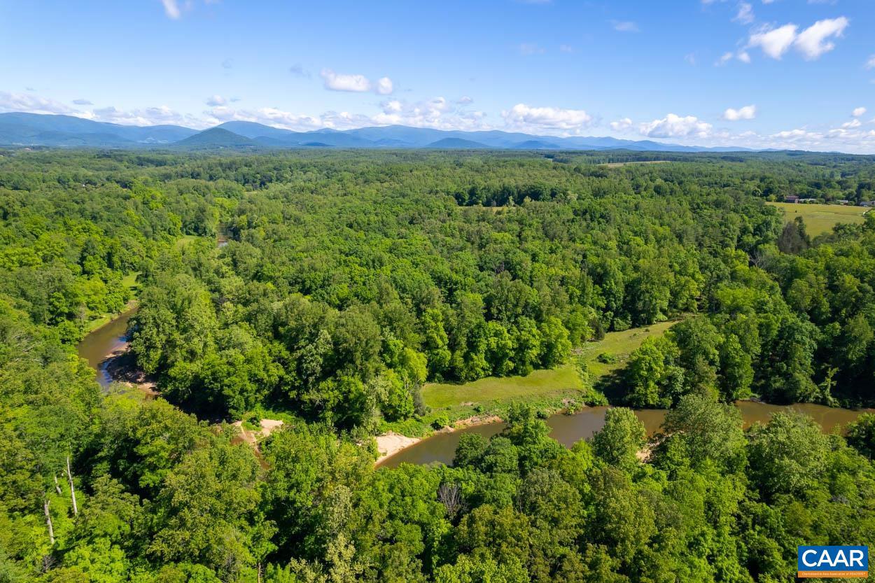 BEAU MONT FARM - Residential