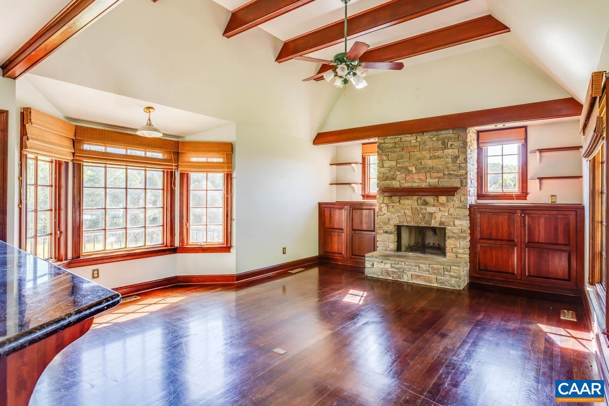 BEAU MONT FARM - Residential