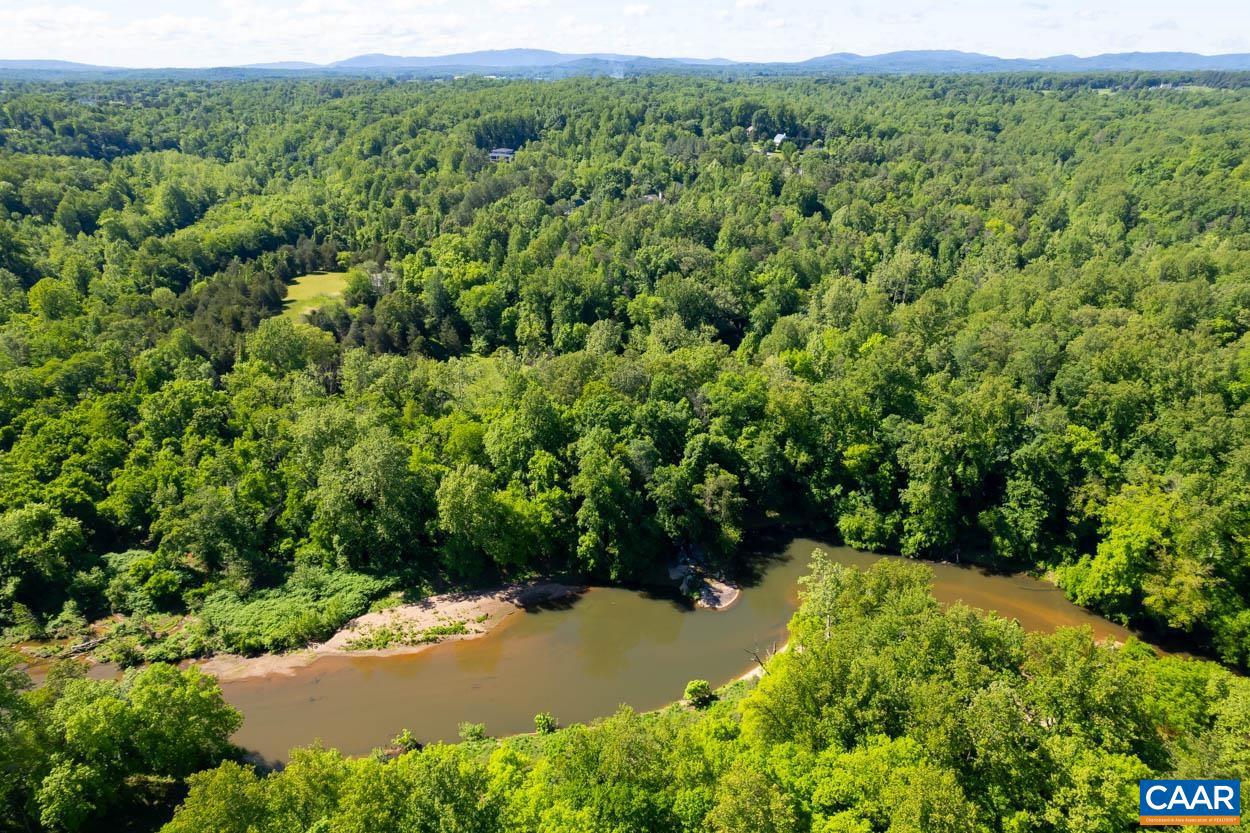 BEAU MONT FARM - Residential