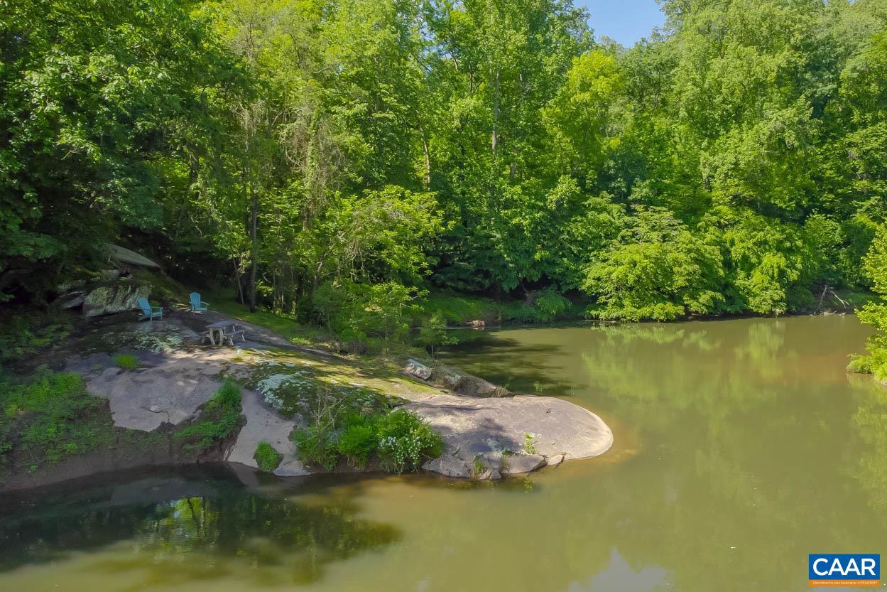 BEAU MONT FARM - Residential