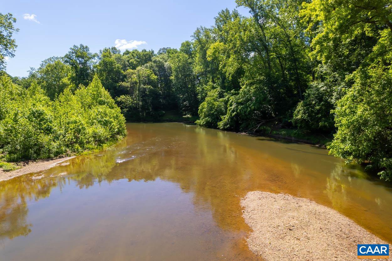 BEAU MONT FARM - Residential
