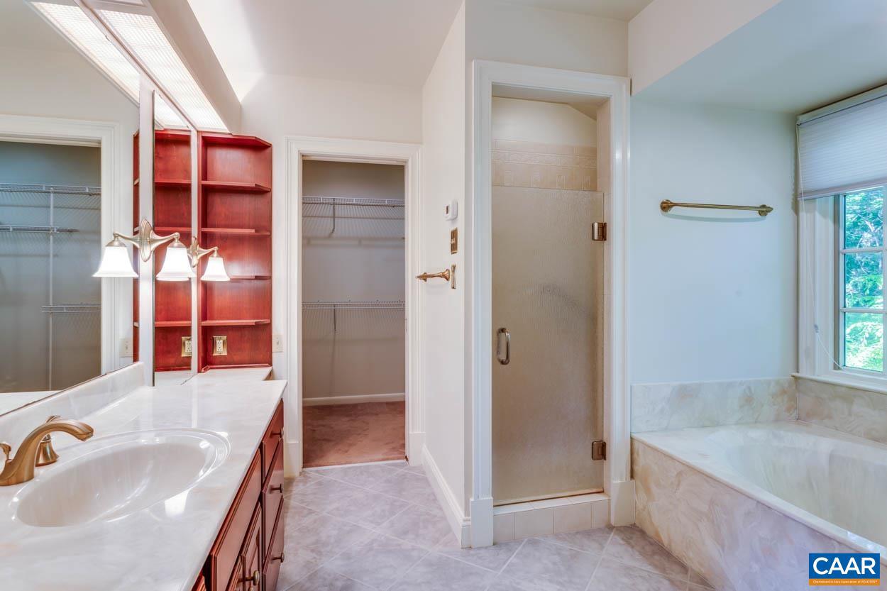 BEAU MONT FARM - Residential