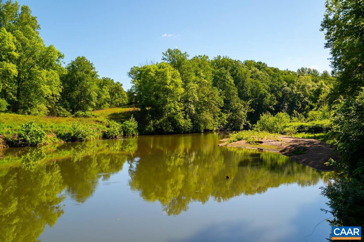 BEAU MONT FARM - Residential