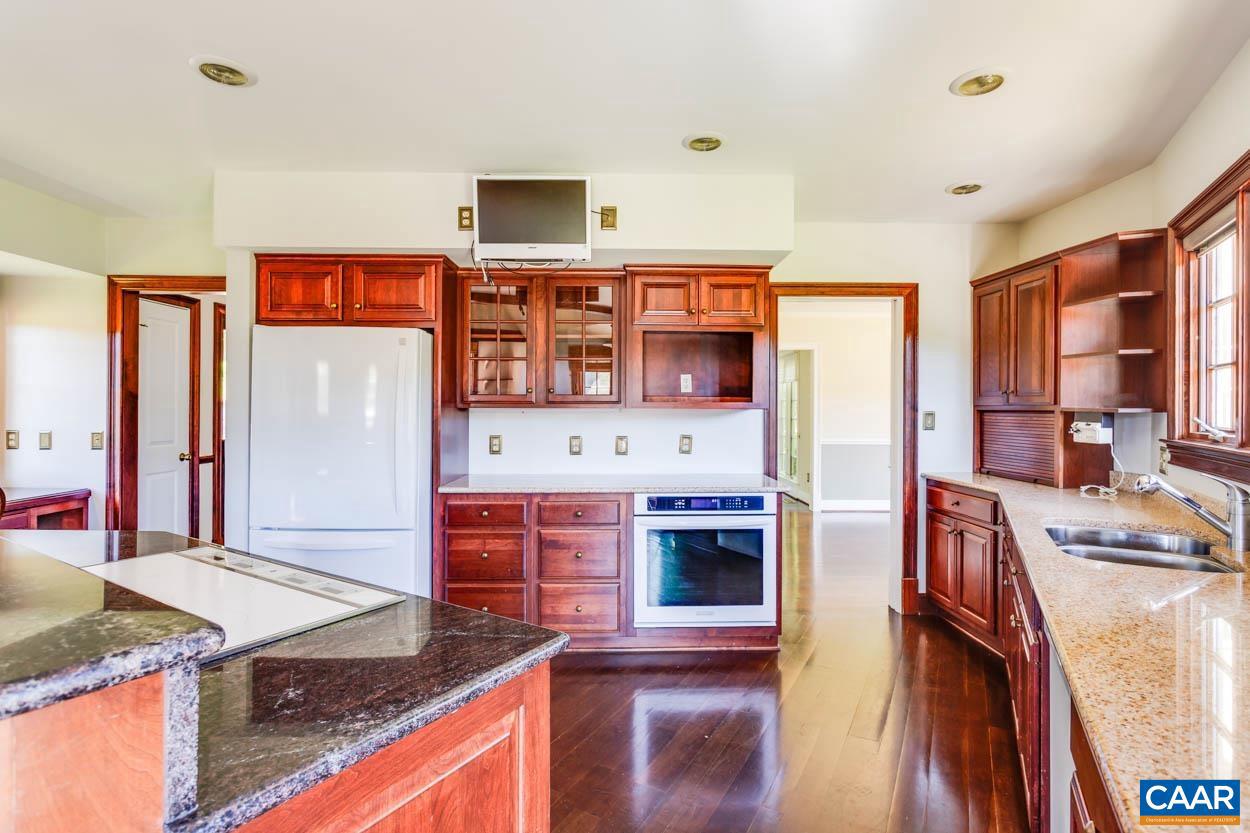 BEAU MONT FARM - Residential