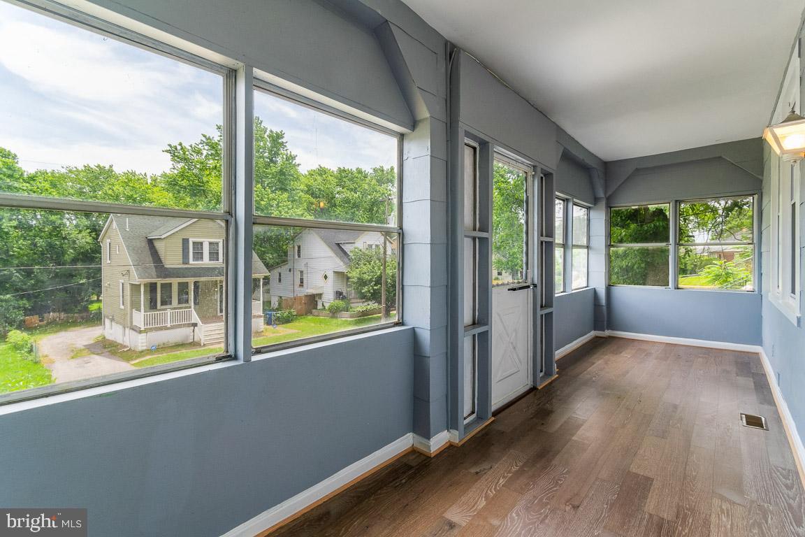 FRANKFORD - Residential