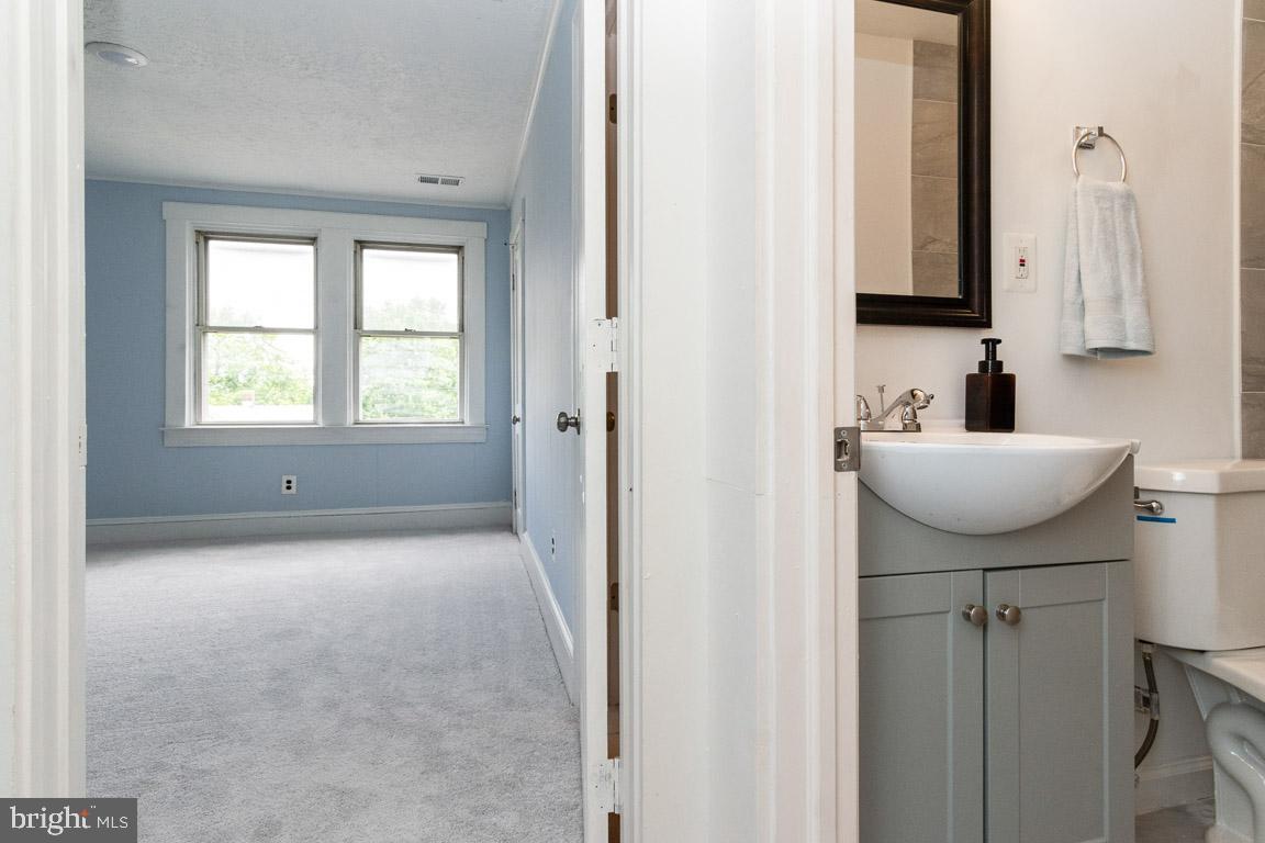 FRANKFORD - Residential