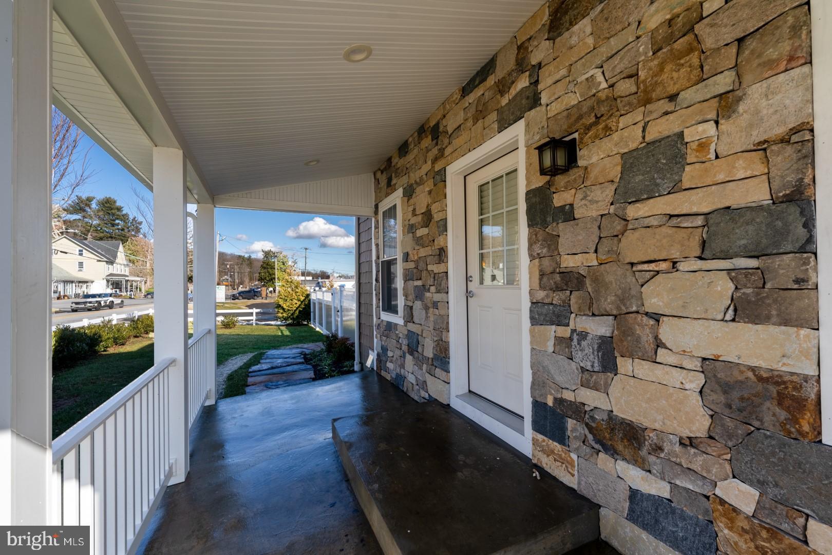 GLEN ARM - Residential Lease