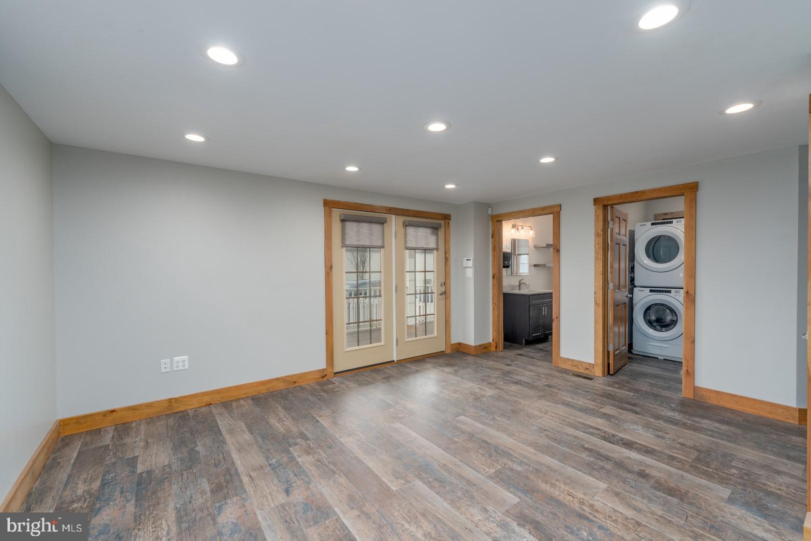 GLEN ARM - Residential Lease