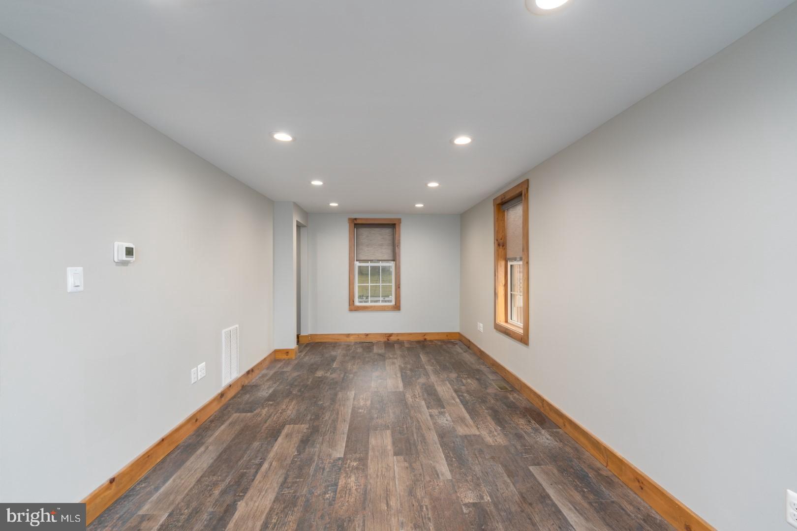 GLEN ARM - Residential Lease