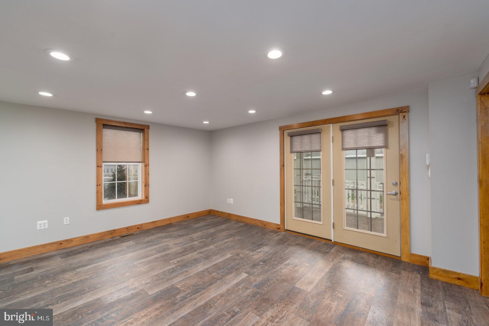 GLEN ARM - Residential Lease